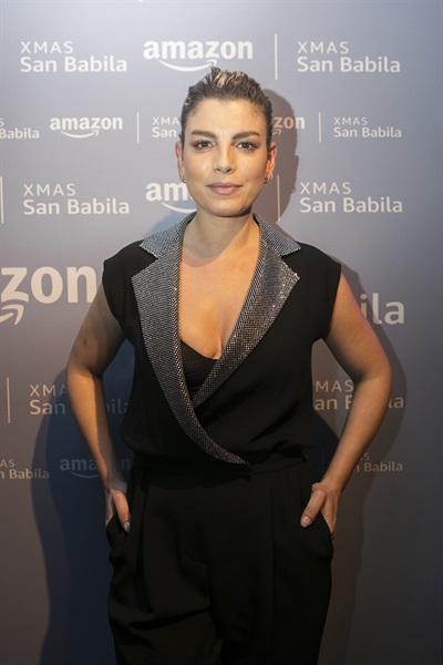 Emma ad Amazon Xmas San Babila