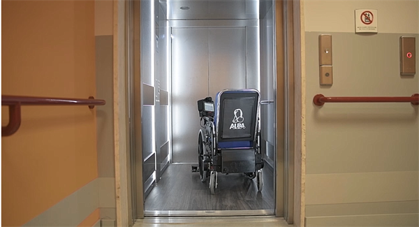 Carrozzella ALBA in movimento autonomo