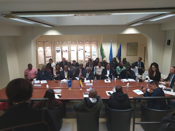 I Sindaci di Atato, Tado, Rio Suscio, Bajo Baudo, Lloro, Quibdo (Regione del Chocò) e il Rettore dell'Università Tecnologica del Chocò.jpg