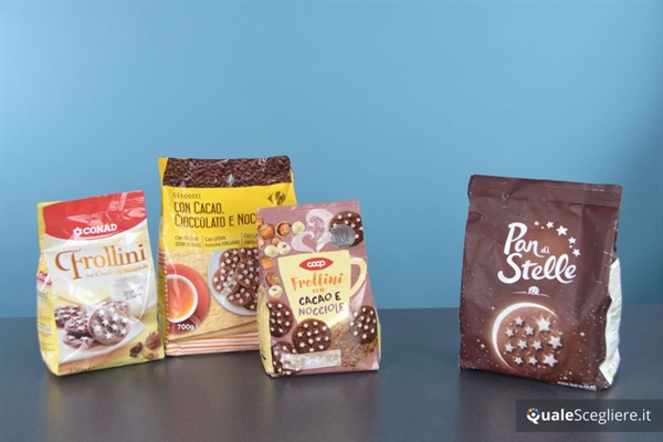 biscotti-di-marca-vs-imitazione-pan-di-stelle-1024x682.jpg
