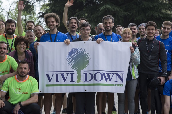 Dipendenti Amazon alla Maratona Vividown 2017