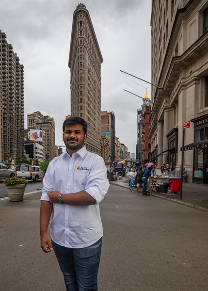 Abhishek Chandrashekar
Co-Founder & CEO, 
Royal Brothers