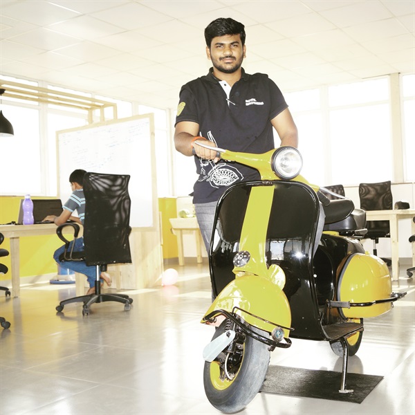 Abhishek Chandrashekar
Co-Founder & CEO, 
Royal Brothers