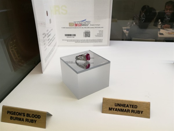  Jewelry in Vicenza oro.jpg