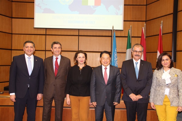 Diana Battaggia, Direttore UNIDO ITPO Italy, con il DG UNIDO, Li Yong, S.E. Amb. Alessandro Cortese, S. E. Amb. Baker Fattah Hussen, S.E. Amb. Omar Amer Youssef