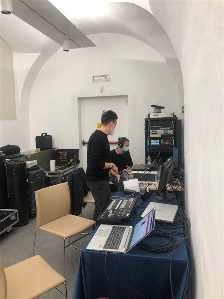 Dietro le quinte - terzo appuntamento l'età ibrida- 27 ottobre 2020