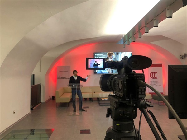 Giulio Xhaët - terzo appuntamento l'età ibrida- 27 ottobre 2020