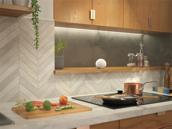 Echo Dot di 4° generazione - foto ambientata