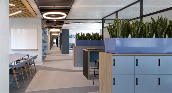 12. ph Barbara Corsico