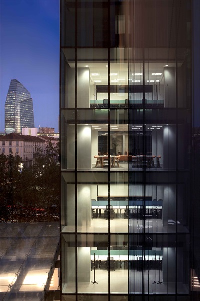 14. ph Barbara Corsico