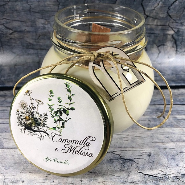 Candela profumata alla camomilla.jpg