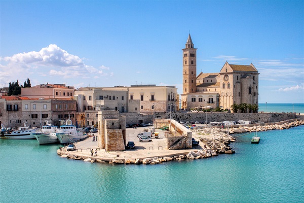 Trani, Puglia.  Credit: Massimo Todaro