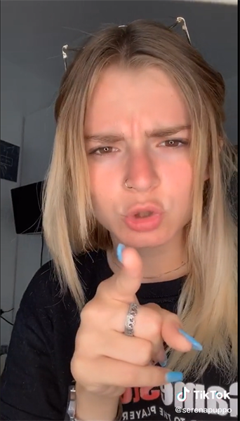 Immagine del video della campagna #DifferenziaConCorepla con la tiktoker Serena Puppo