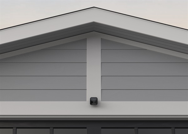 Blink Outdoor ambientata-Garage