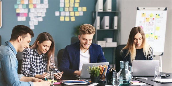 Master Digital Communication, Content & Social Media Marketing