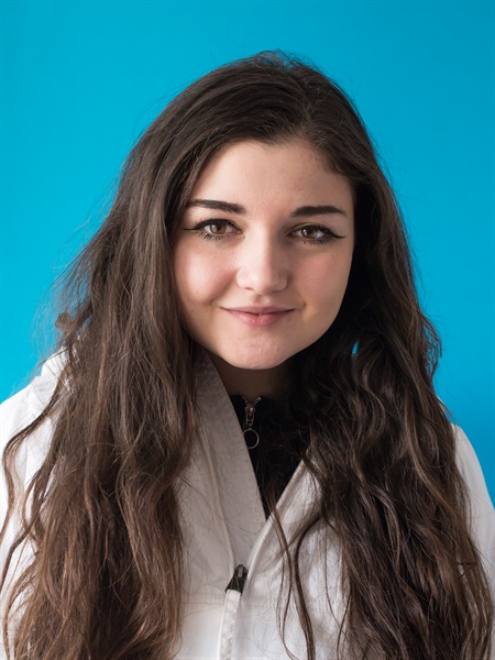 Alba, programmatrice, ex studentessa Develhope