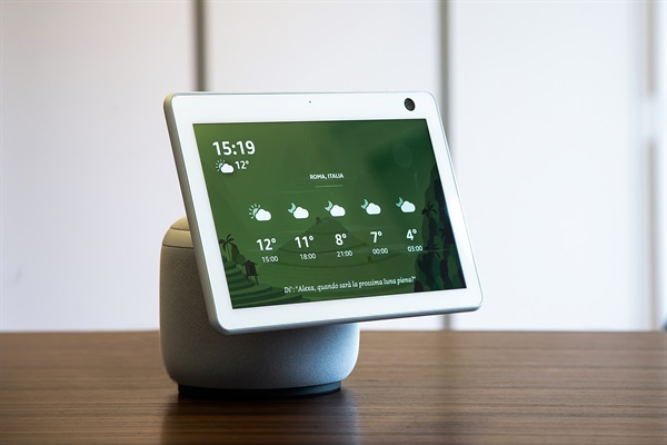 Echo Show 10 