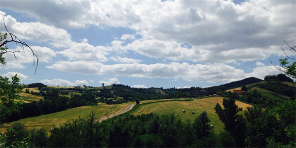 Vedute della collina di Mirandola Comunicazione