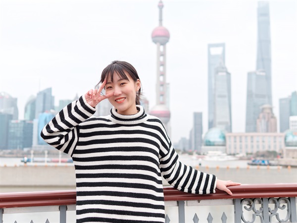 Foto turista cinese_shutterstock