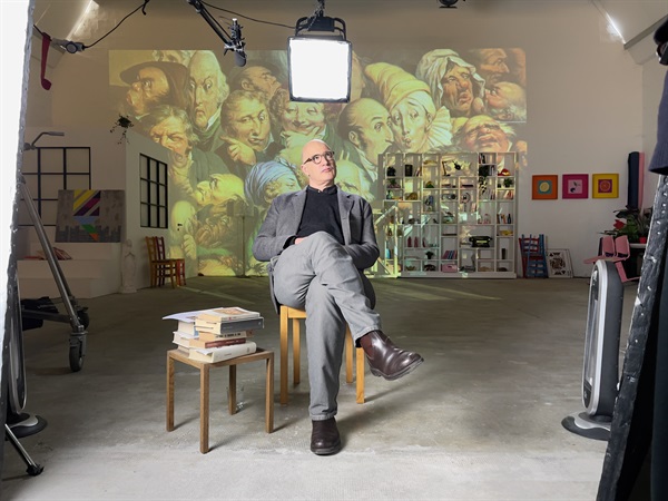 Giacomo Papi posato Lezioni d'Autore Feltrinelli Education, 2021