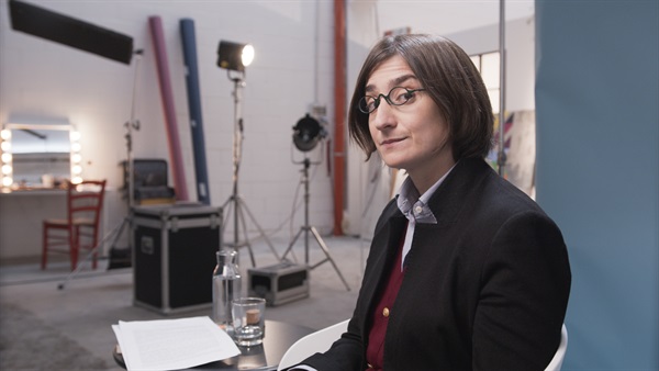 Chiara Valerio, matematica, scrittrice e autrice delle Lezioni d'Autore di Feltrinelli Education dal titolo “La matematica che ha fatto la storia”