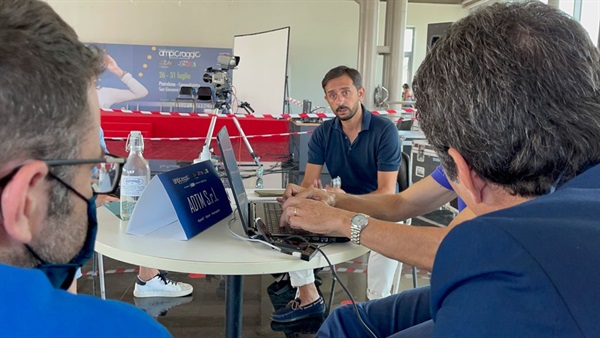 Valerio Tribuzio di ADTM negli incontri di consulenza d'impresa - Copia.jpeg