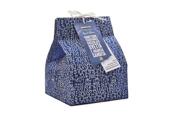 Panettone artigianale con uvetta, cioccolato e arancia candita