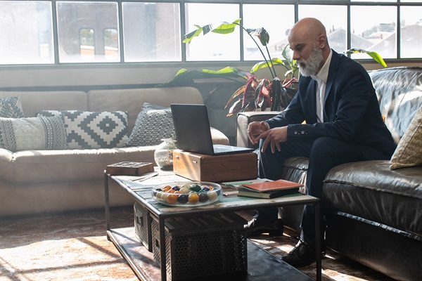 Alcuni momenti delle riprese per la nuova campagna di 24ORE Business School