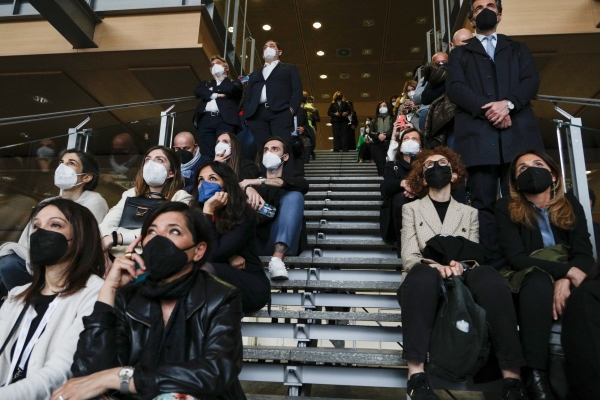 Inaugurazione, il pubblico dalla sede della 24ORE Business School di Milano