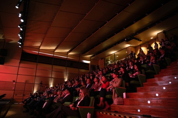 DIGIT'ED FAST FORWARD