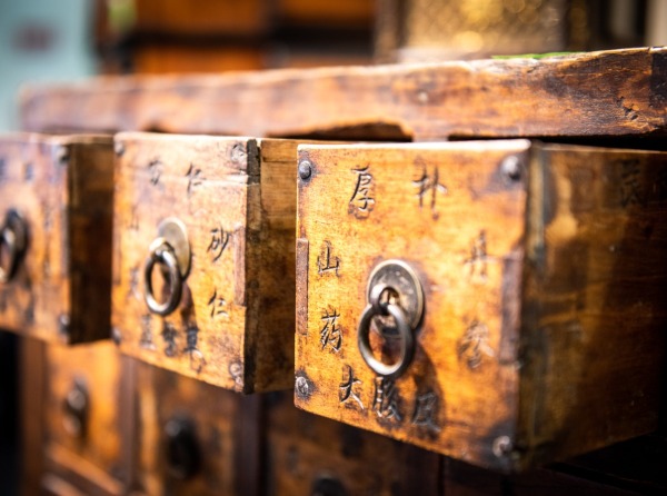 Antica farmacia cinese dell'800 per infusi medicali, dettagalio