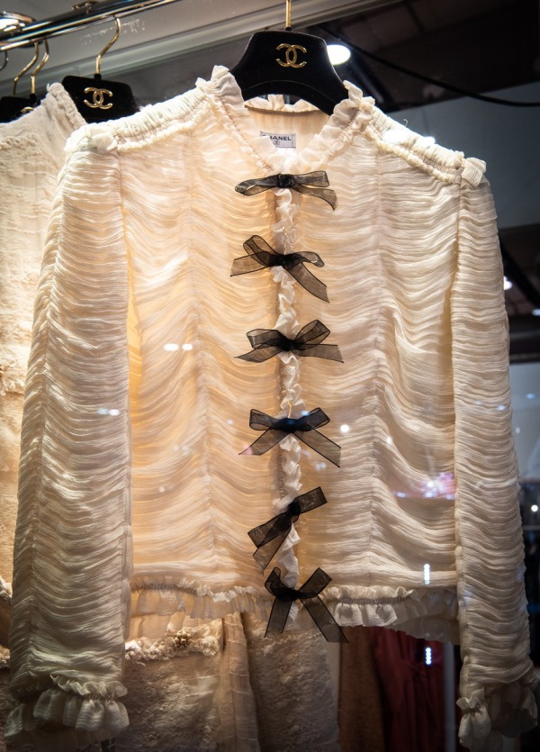 Pizzo chantilly, Chanel