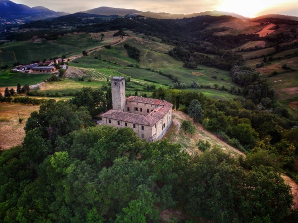 Castello di Cotignaco ph credit Castelli del Ducato.jpeg