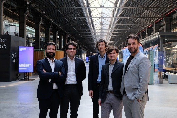 Stefano Russo (Project Manager), Francesco Renzulli (CTO), Daniele Rapacciuolo (Embedded Electronic Systems), Alessandro Prisco (Embedded Electronic Systems/Test Engineer), Tommaso De Angelis (CEO) di Space Frontier