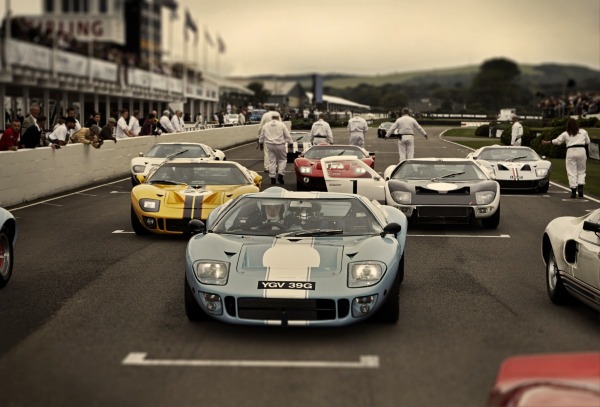 Foto 2_Uli Weber, 2013, 1968 Ford GT40 P_1085 , c-print,   104.3 x 156.45cm.