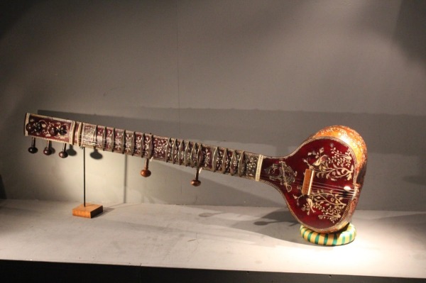 Sitar del collezionista e liutaio Fabrizio Cassano