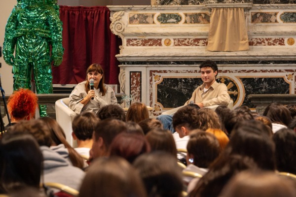 Scrittura creatrice: come conoscere e superare i nostri limiti. Pratiche per scrivere il copione della propria vita
Cauthamente | Marisandra Lizzi in dialogo con Iacopo Mancini | Credito fotografico: @filippomeoni_11