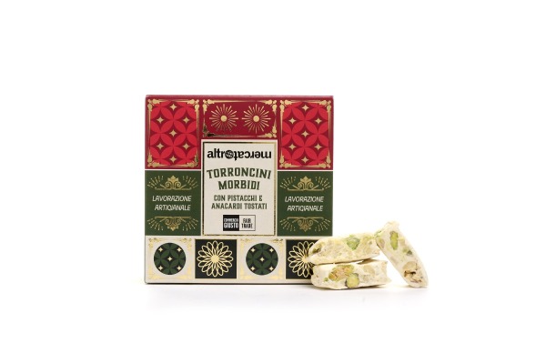 TORRONCINI MORBIDI AL PISTACCHIO CON PISTACCHI, ANACARDI E MIELE