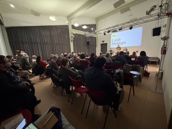 Momento dell'evento presso la Mediateca di San Lazzaro di Savena (BO).