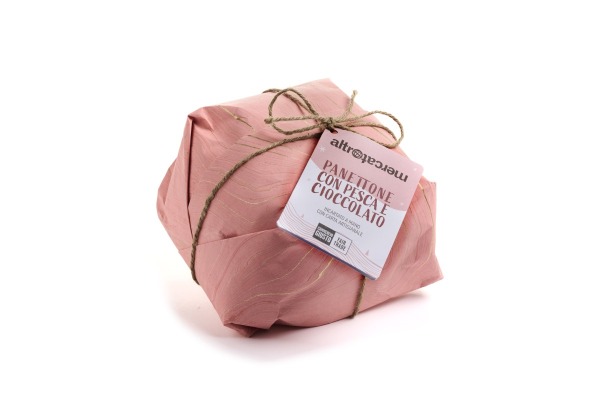 PANETTONE CON PESCA CANDITA E GOCCE DI CIOCCOLATO 

