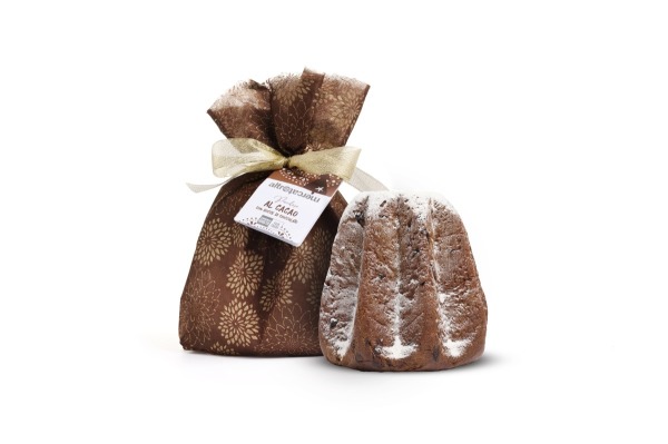 PANDORO AL CACAO E GOCCE DI CIOCCOLATO 
