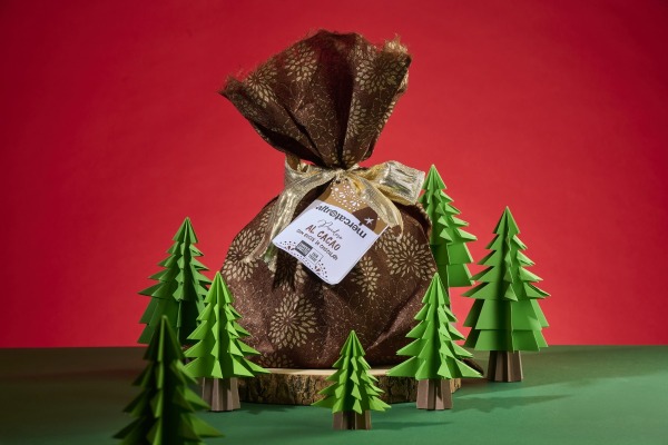 PANDORO AL CACAO E GOCCE DI CIOCCOLATO
