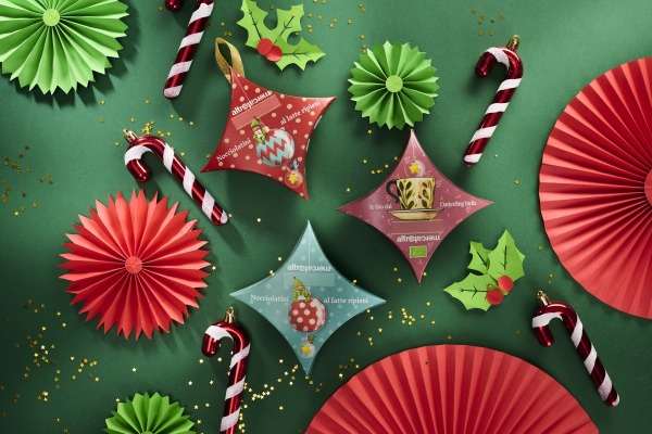 STELLINE APPENDIBILI: NOCCIOLATINI CRISP e  TÈ DARJEELING