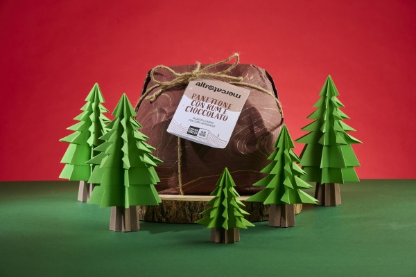 PANETTONE CON RUM E GOCCE DI CIOCCOLATO