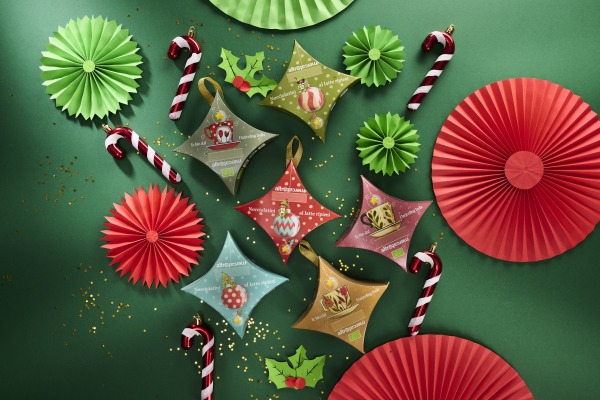 STELLINE APPENDIBILI: NOCCIOLATINI CRISP e  TÈ DARJEELING