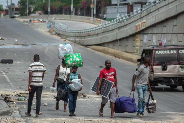 Residents flee gang violence in their neighborhood. According to the United Nations, thousands of Port-au-Prince residents were killed and more than a million were displaced in 2024. Port-au-Prince, Haiti, 19 November 2024