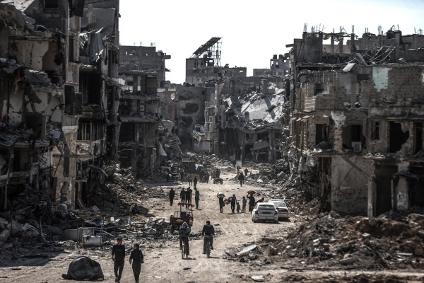 Ali Jadallah - Gaza Under Israeli Attack