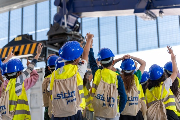 Visita dell’Istituto Comprensivo Statale di Busseto da SICIM