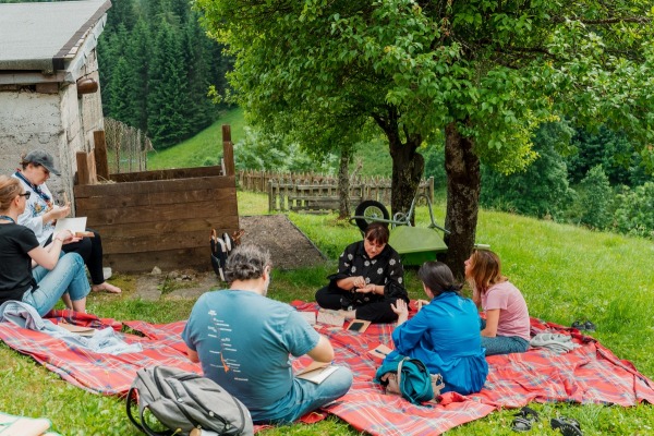 “meditazione del seme” guidata da Marisandra al Digital Detox Festival | Credit Mario Mele	