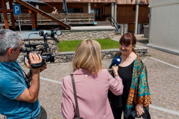 Marisandra Lizzi intervistata da Anna Vitaliani TGR FVG | Credit Mario Mele	